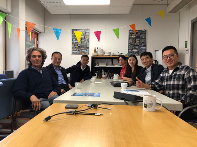 访问团与Coen Ritsema教授及公司职工座谈.png