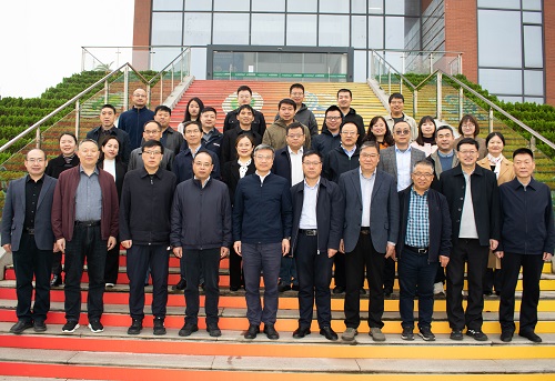依托yl7703永利的两个学位授权点顺利通过合格评估的自我评估