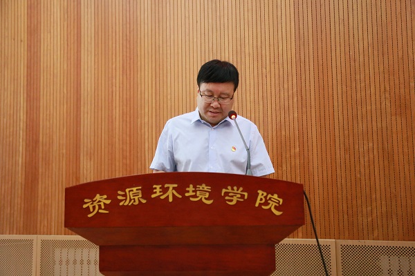 9b90ff85eeda4c52893f3d88d54b20fa.jpg IMG_0985-上网.jpg