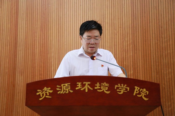 c9f4ff0e95e24db6a91b28053853678f.jpg IMG_0936-上网.jpg