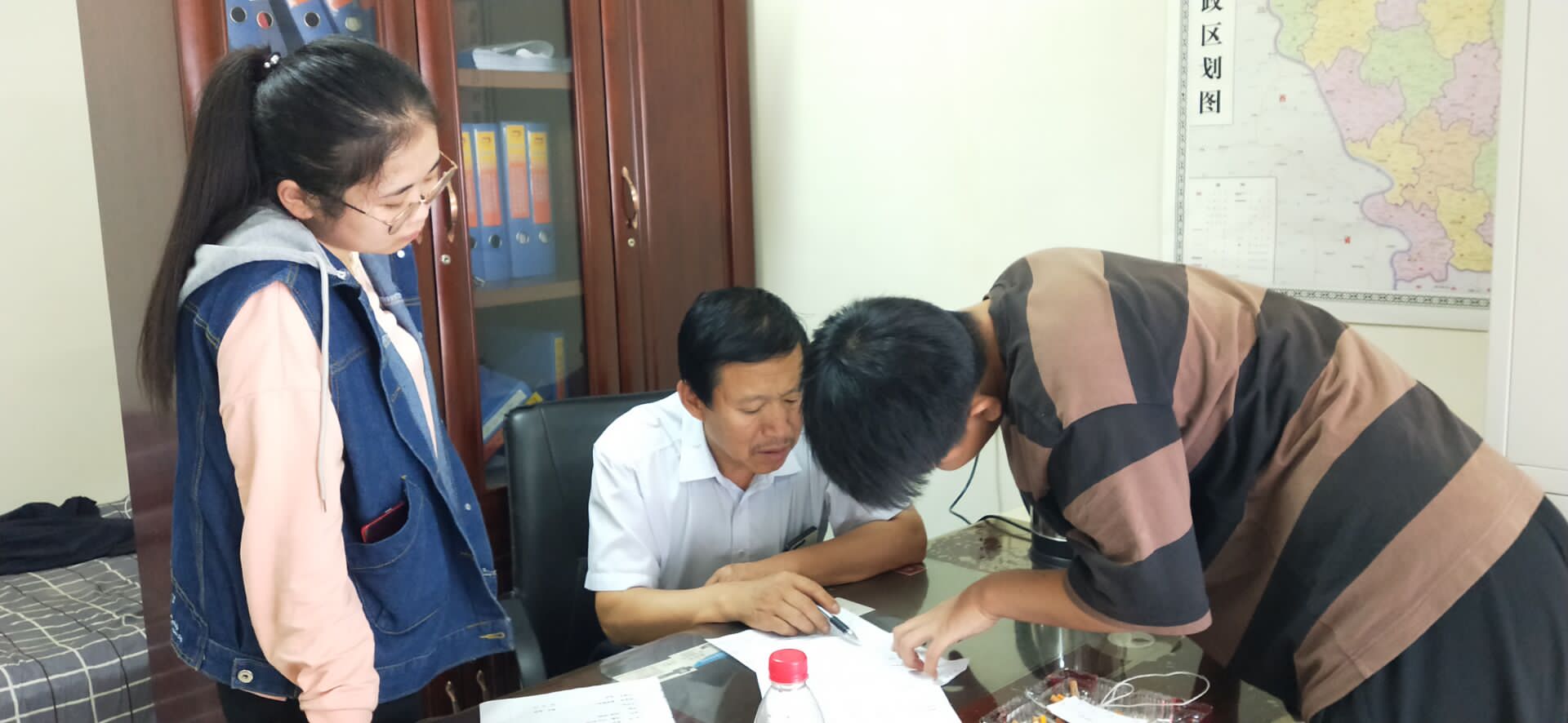 74889810decd46678771e22ec68df805.jpg 74889810decd46678771e22ec68df805.jpg