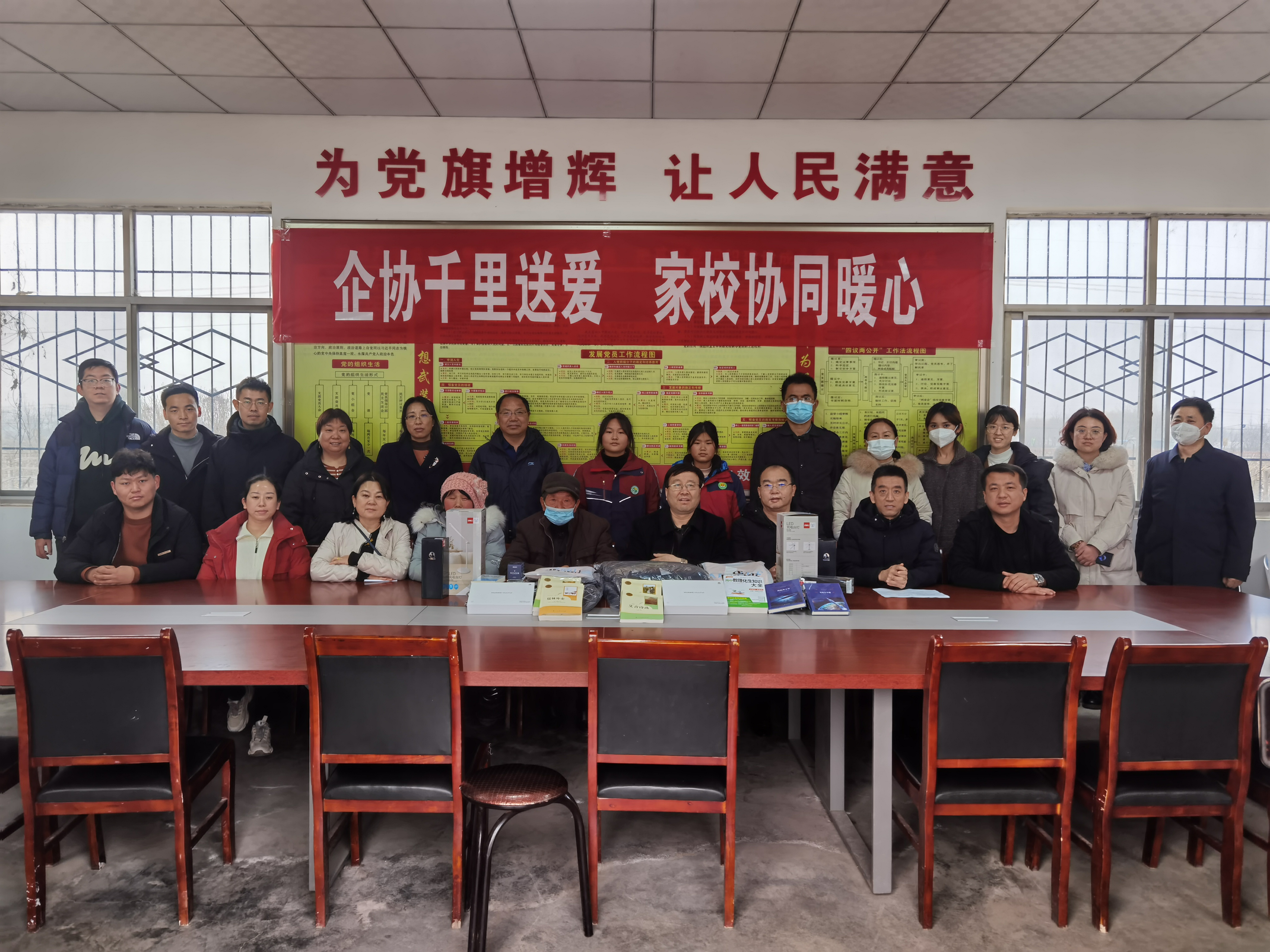 dd4ecf01403a47a8b264eb9b51dbb3e6.jpg dd4ecf01403a47a8b264eb9b51dbb3e6.jpg